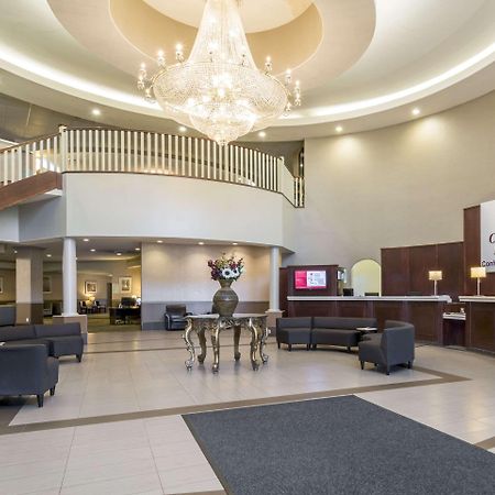 Clarion Hotel & Conference Centre Sherwood Park Extérieur photo