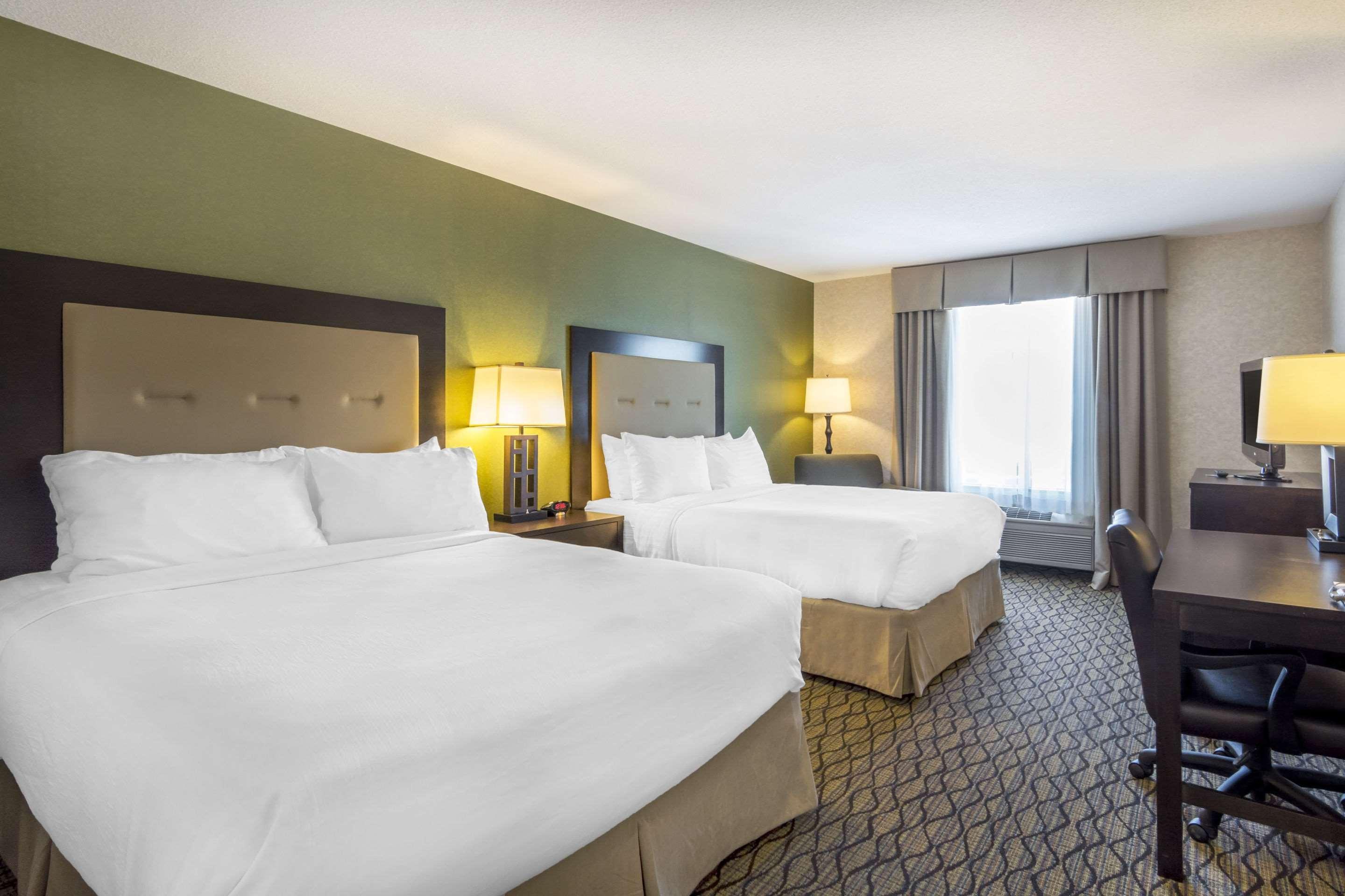 Clarion Hotel & Conference Centre Sherwood Park Extérieur photo