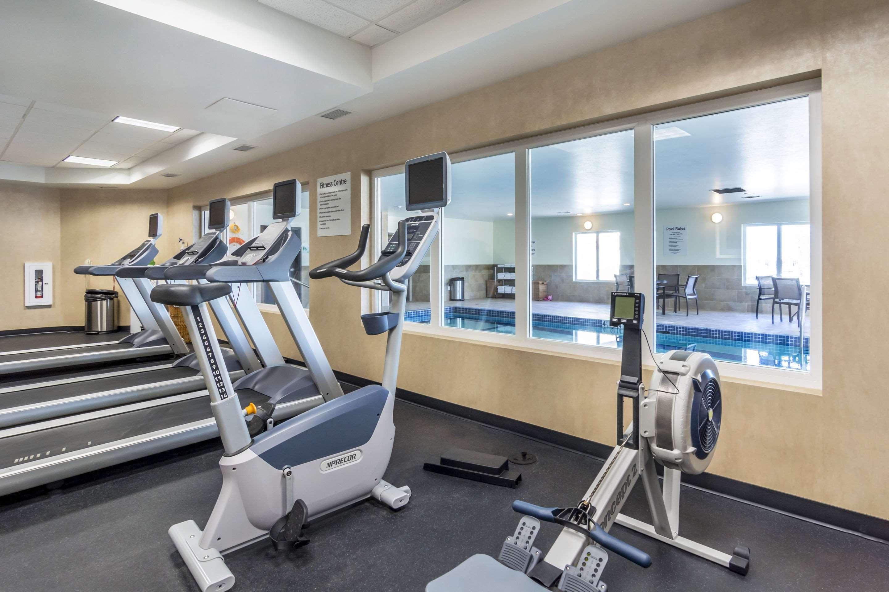 Clarion Hotel & Conference Centre Sherwood Park Extérieur photo