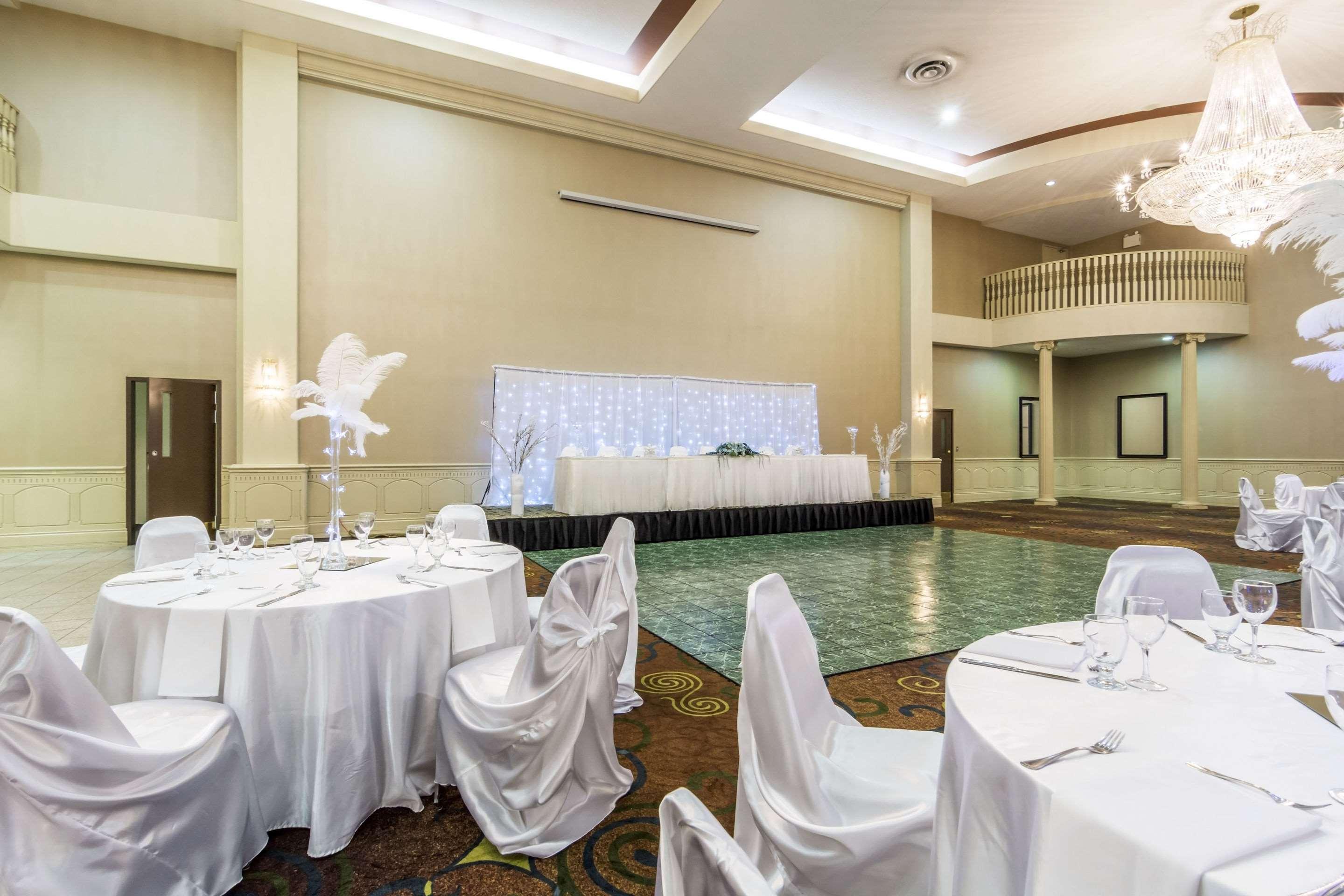 Clarion Hotel & Conference Centre Sherwood Park Extérieur photo